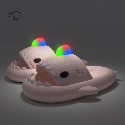 閃光鯊魚拖鞋男女夏季情侶防滑抗菌加厚洗澡沙灘居家可外穿涼拖鞋 閃光鯊魚拖鞋男女夏季情侶防滑抗菌加厚洗澡沙灘居家可外穿涼拖鞋