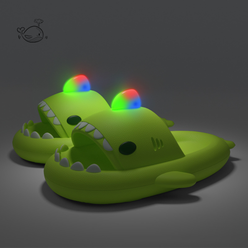 閃光鯊魚拖鞋男女夏季情侶防滑抗菌加厚洗澡沙灘居家可外穿涼拖鞋 閃光鯊魚拖鞋男女夏季情侶防滑抗菌加厚洗澡沙灘居家可外穿涼拖鞋