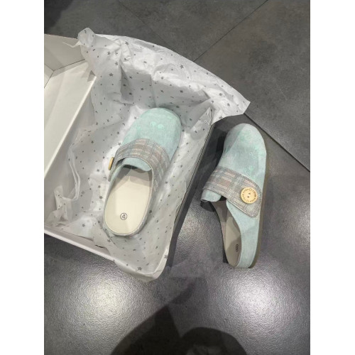 秋冬氛圍感的神!真的好適合通勤~印花紐釦軟糯舒適跟腳百搭勃肯鞋 秋冬氛圍感的神!真的好適合通勤~印花紐釦軟糯舒適跟腳百搭勃肯鞋