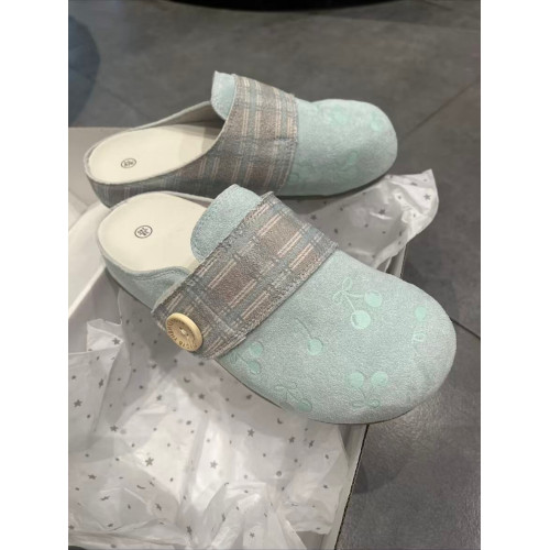 秋冬氛圍感的神!真的好適合通勤~印花紐釦軟糯舒適跟腳百搭勃肯鞋 秋冬氛圍感的神!真的好適合通勤~印花紐釦軟糯舒適跟腳百搭勃肯鞋