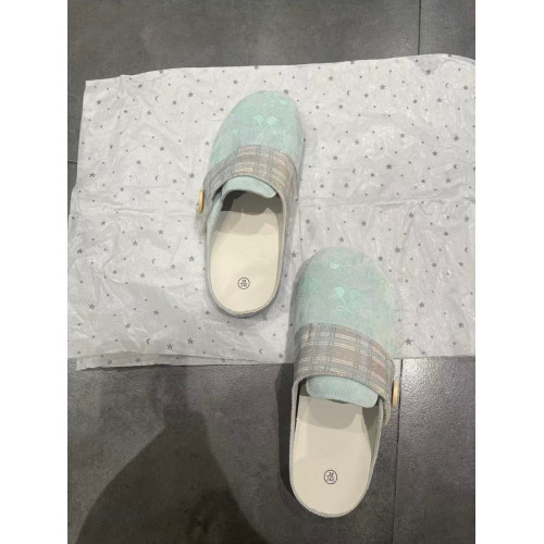 秋冬氛圍感的神!真的好適合通勤~印花紐釦軟糯舒適跟腳百搭勃肯鞋 秋冬氛圍感的神!真的好適合通勤~印花紐釦軟糯舒適跟腳百搭勃肯鞋