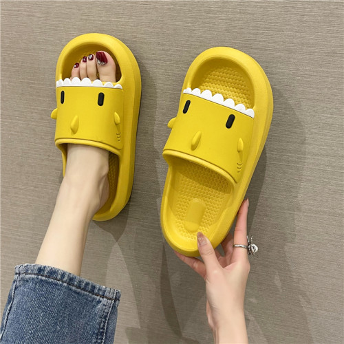 踩屎感居家可愛鯊魚拖鞋女夏時尚外穿厚底室內卡通防滑沙灘涼拖鞋 踩屎感居家可愛鯊魚拖鞋女夏時尚外穿厚底室內卡通防滑沙灘涼拖鞋