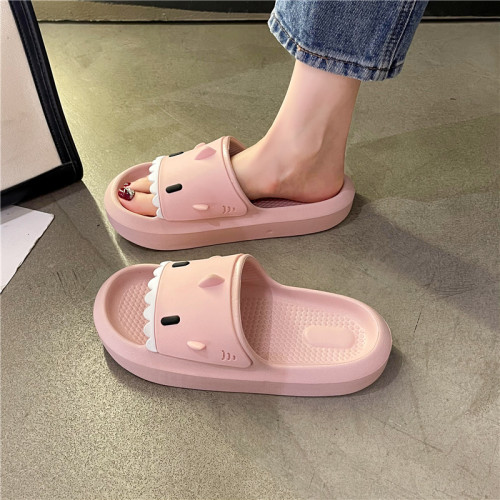 踩屎感居家可愛鯊魚拖鞋女夏時尚外穿厚底室內卡通防滑沙灘涼拖鞋 踩屎感居家可愛鯊魚拖鞋女夏時尚外穿厚底室內卡通防滑沙灘涼拖鞋