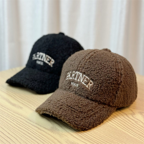 新款羊羔毛帽子女秋冬季時尚休閒百搭毛絨鴨舌帽加厚保暖棉棒球帽 新款羊羔毛帽子女秋冬季時尚休閒百搭毛絨鴨舌帽加厚保暖棉棒球帽