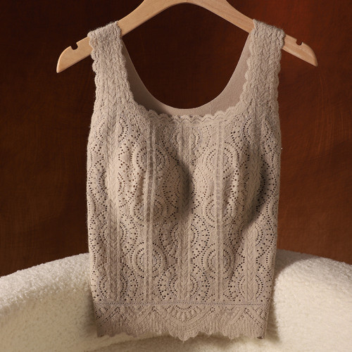 2025新款爆款法式蕾絲性感保暖吊帶背心女帶胸墊修身內搭外穿 2025新款爆款法式蕾絲性感保暖吊帶背心女帶胸墊修身內搭外穿