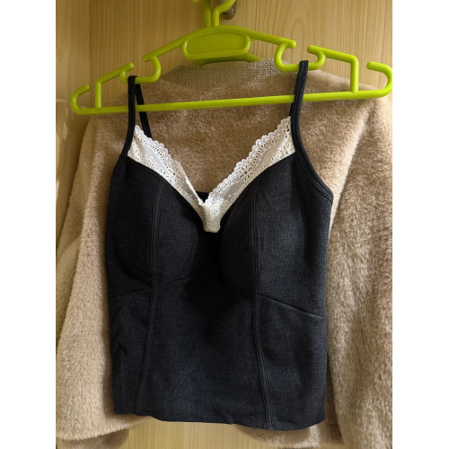 純欲風蕾絲花邊吊帶一體女士保暖背心帶胸墊2025新款秋冬打底內搭 純欲風蕾絲花邊吊帶一體女士保暖背心帶胸墊2025新款秋冬打底內搭