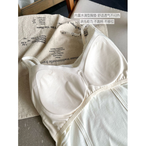 純欲風蕾絲花邊吊帶一體女士保暖背心帶胸墊2025新款秋冬打底內搭 純欲風蕾絲花邊吊帶一體女士保暖背心帶胸墊2025新款秋冬打底內搭