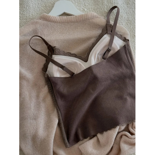 法式蕾絲磨毛無痕美背吊帶背心一體帶胸墊免穿文胸內搭打底可外穿 法式蕾絲磨毛無痕美背吊帶背心一體帶胸墊免穿文胸內搭打底可外穿