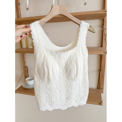 法式蕾絲秋冬吊帶背心女內搭帶胸墊一體式保暖內衣打底上衣顯瘦 法式蕾絲秋冬吊帶背心女內搭帶胸墊一體式保暖內衣打底上衣顯瘦