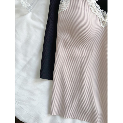 Kbra秋冬磨毛保暖蕾絲深V吊帶背心女帶胸墊聚攏內搭外穿打底上衣 Kbra秋冬磨毛保暖蕾絲深V吊帶背心女帶胸墊聚攏內搭外穿打底上衣