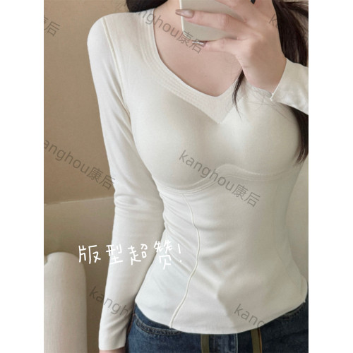 lulu版 保暖內衣女加絨加厚帶胸墊冬季無痕秋衣打底衫秋冬上衣 lulu版 保暖內衣女加絨加厚帶胸墊冬季無痕秋衣打底衫秋冬上衣