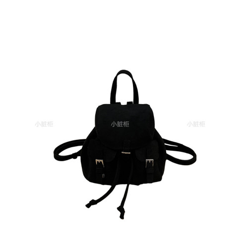 本季 磨砂迷你雙肩包女韓系絨面復古多口袋設計翻蓋抽繩小後背包 本季 磨砂迷你雙肩包女韓系絨面復古多口袋設計翻蓋抽繩小後背包