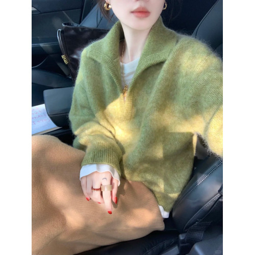 歐貨老錢風綠色v領馬海毛毛衣女秋冬慵懶高級感加厚翻領針織上衣