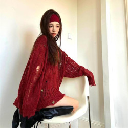 韓系慵懶風紅色套頭鏤空破洞斜肩針織毛衣女秋冬寬松顯瘦針織罩衫