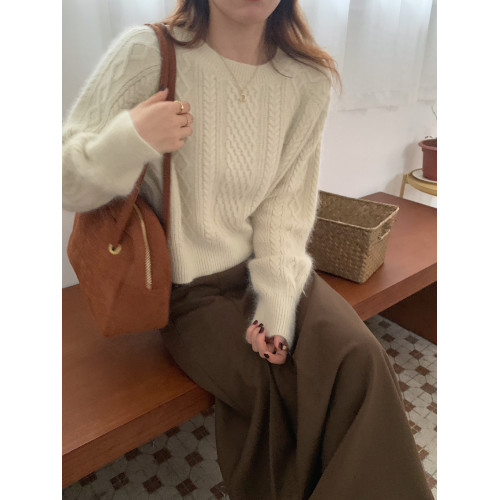 馬海毛麻花毛衣女秋冬新款復古慵懶風加厚仿浣熊絨短款上衣針織衫 馬海毛麻花毛衣女秋冬新款復古慵懶風加厚仿浣熊絨短款上衣針織衫