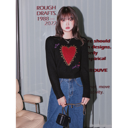 甜酷辣妹愛心刺綉上衣黑色毛衣女套頭圓領秋冬內搭打底針織衫短款