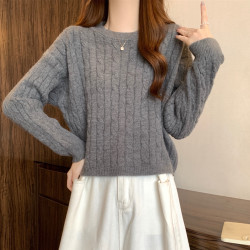 杏色圓領麻花毛衣女秋冬新款顯瘦小個子套頭寬松短款針織內搭上衣