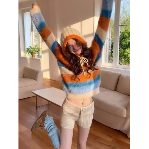 多巴胺彩色條紋水貂絨連帽毛衣女秋冬慵懶高級感馬海毛針織衫上衣 多巴胺彩色條紋水貂絨連帽毛衣女秋冬慵懶高級感馬海毛針織衫上衣