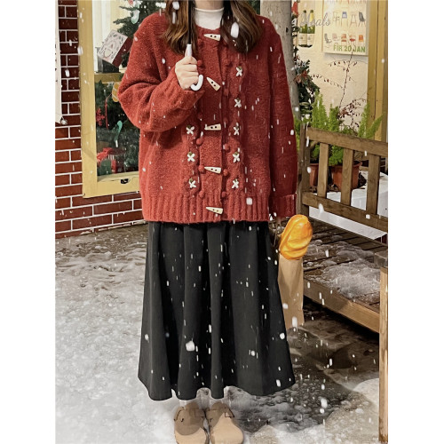 踏進銀河 日系復古刺綉牛角釦毛衣開衫小個子新年紅色甜美針織衫