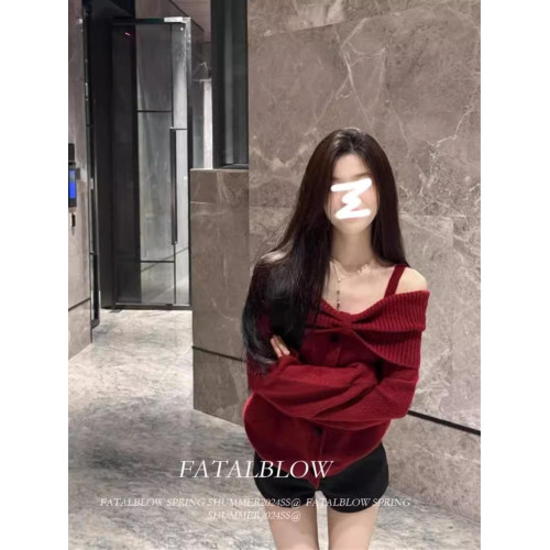 聖誕紅色蝴蝶結一字肩掛脖毛衣女春秋季加厚慵嬾寬鬆露肩針織上衣