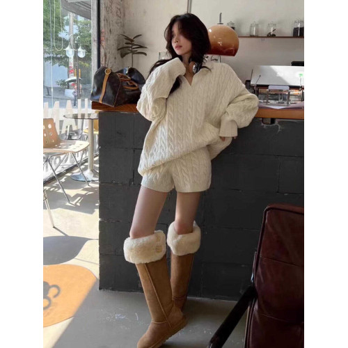 美式復古麻花V領時尚套裝2025早秋新款寬松慵懶風套頭針織兩件套 美式復古麻花V領時尚套裝2025早秋新款寬松慵懶風套頭針織兩件套