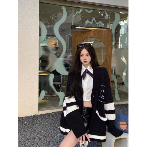 秋冬季學院風毛衣外套女韓系慵懶風黑色針織開衫oversize春秋新款 秋冬季學院風毛衣外套女韓系慵懶風黑色針織開衫oversize春秋新款