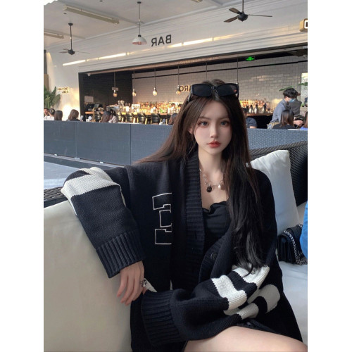 秋冬季學院風毛衣外套女韓系慵懶風黑色針織開衫oversize春秋新款 秋冬季學院風毛衣外套女韓系慵懶風黑色針織開衫oversize春秋新款