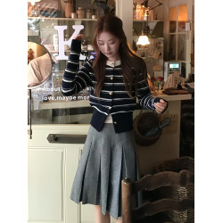 藏青色條紋軟糯慵懶風長袖針織開衫外套毛衣女秋冬季2025新款上衣