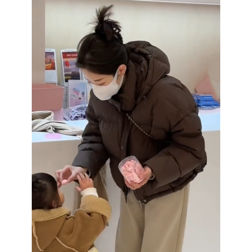 美拉德咖色短款小個子連帽羽絨服女冬季2025新款白鴨絨加厚外套 美拉德咖色短款小個子連帽羽絨服女冬季2025新款白鴨絨加厚外套