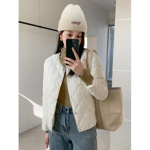 羽絨內膽女冬新款修身輕薄保暖內穿圓領羽絨服短款內搭V領配大衣 羽絨內膽女冬新款修身輕薄保暖內穿圓領羽絨服短款內搭V領配大衣