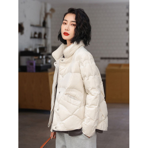 2025新款祥雲短款羽絨服女冬季小個子輕薄休閒時尚黑色大碼外套