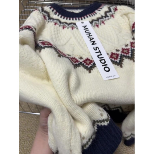 慵懶白色費爾島毛衣女秋冬加厚寬松高級感可外穿內搭套頭針織上衣