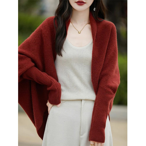 歐貨高檔2025新款設計感小衆時尚氣質蝙蝠袖開衫鬭篷披肩毛衣外套 歐貨高檔2025新款設計感小衆時尚氣質蝙蝠袖開衫鬭篷披肩毛衣外套