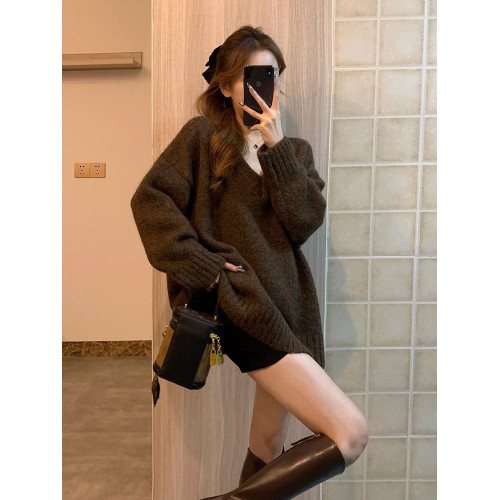 秋冬軟糯V領套頭寬松外穿慵懶風咖色美拉德中長款大毛衣針織上衣 秋冬軟糯V領套頭寬松外穿慵懶風咖色美拉德中長款大毛衣針織上衣