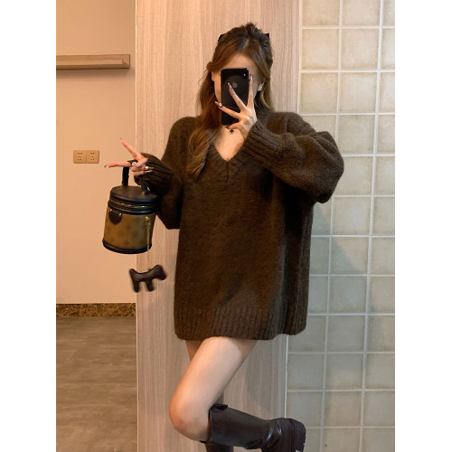 秋冬軟糯V領套頭寬松外穿慵懶風咖色美拉德中長款大毛衣針織上衣 秋冬軟糯V領套頭寬松外穿慵懶風咖色美拉德中長款大毛衣針織上衣