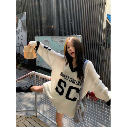 白色毛衣女早秋慵懶高級感v領上衣寬松運動風字母提花套頭針織衫 白色毛衣女早秋慵懶高級感v領上衣寬松運動風字母提花套頭針織衫