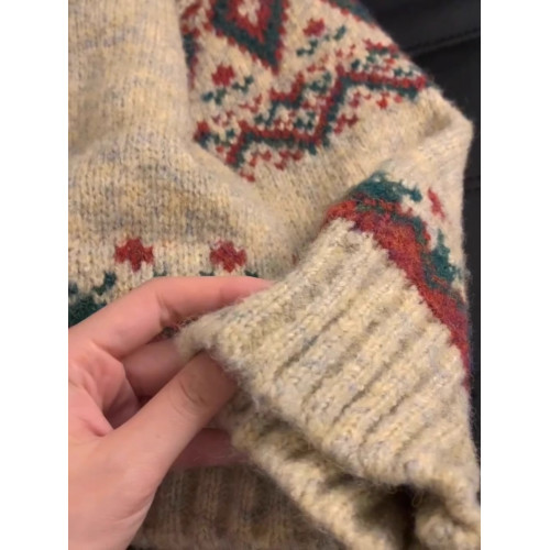 今年流行的日系費爾島復古毛衣冬季加厚女慵懶高級感寬松內搭秋冬 今年流行的日系費爾島復古毛衣冬季加厚女慵懶高級感寬松內搭秋冬