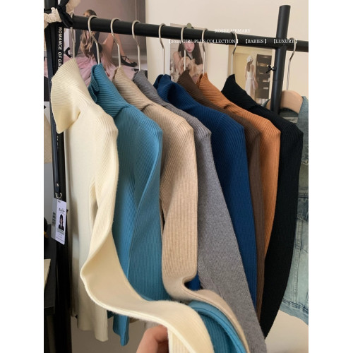 kumikumi新款純色堆堆領套頭針織毛衣女冬季百搭修身顯瘦內搭上衣