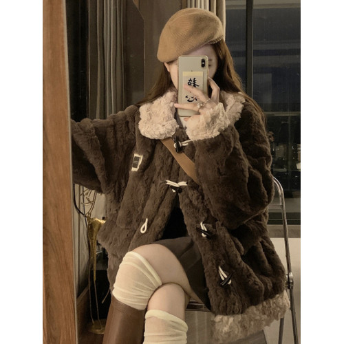 牛角釦羊羔毛外套女短款2025冬季新年輕款加厚毛絨絨棉服皮草大衣 牛角釦羊羔毛外套女短款2025冬季新年輕款加厚毛絨絨棉服皮草大衣