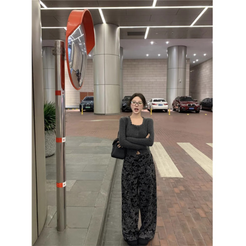 miu系方領蕾絲拼接毛衣開衫女早春打底氣質高級感短款針織上衣ins