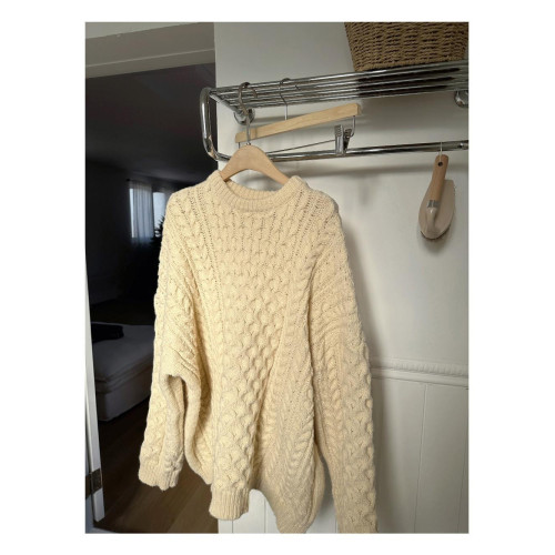 Up and on 街頭韓風復古慵懶落肩寬松OS麻花紋休閒百搭針織衫毛衣 Up and on 街頭韓風復古慵懶落肩寬松OS麻花紋休閒百搭針織衫毛衣