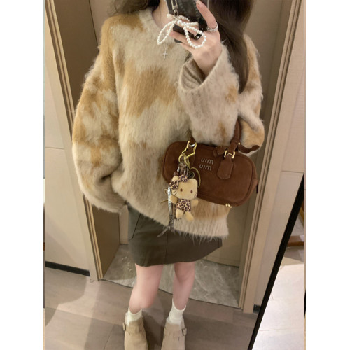 慵懶風暈染圓領馬海毛毛衣女秋冬寬松軟糯奶呼呼套頭針織衫上衣 慵懶風暈染圓領馬海毛毛衣女秋冬寬松軟糯奶呼呼套頭針織衫上衣