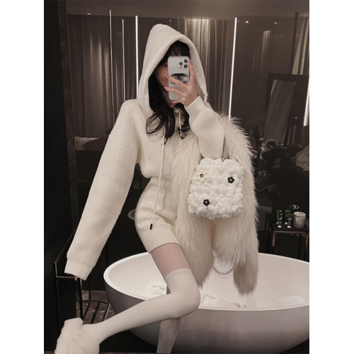 法式復古連帽加厚針織毛衣連衣裙女冬季2025新款減齡包臀短款裙子 法式復古連帽加厚針織毛衣連衣裙女冬季2025新款減齡包臀短款裙子