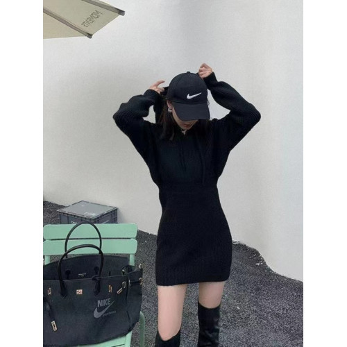 法式復古連帽加厚針織毛衣連衣裙女冬季2025新款減齡包臀短款裙子 法式復古連帽加厚針織毛衣連衣裙女冬季2025新款減齡包臀短款裙子