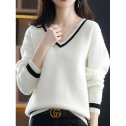 秋冬新款羊絨衫洋氣百搭v領女士毛衣拼色寬松外穿套頭針織打底衫