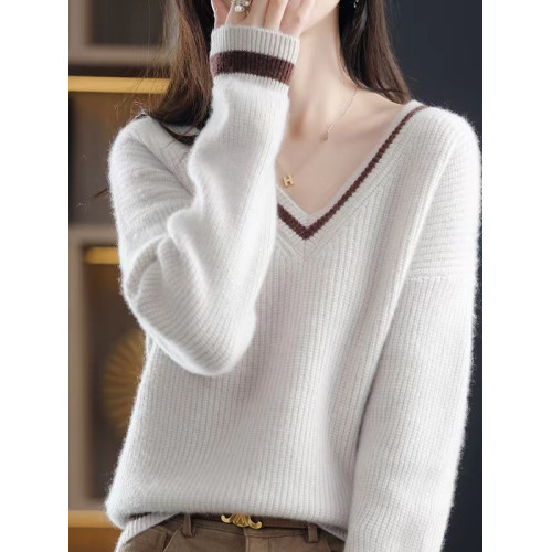 秋冬新款羊絨衫洋氣百搭v領女士毛衣拼色寬松外穿套頭針織打底衫 秋冬新款羊絨衫洋氣百搭v領女士毛衣拼色寬松外穿套頭針織打底衫