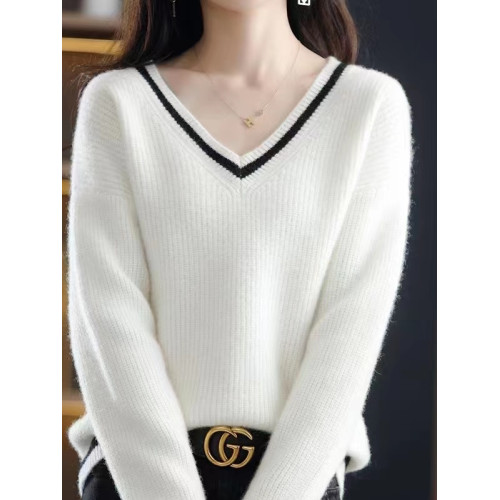 秋冬新款羊絨衫洋氣百搭v領女士毛衣拼色寬松外穿套頭針織打底衫 秋冬新款羊絨衫洋氣百搭v領女士毛衣拼色寬松外穿套頭針織打底衫