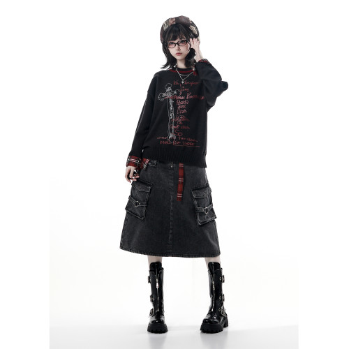 pinksavior【萬聖前夜】紅黑設計拼格毛衣柔軟牛仔半裙設計感秋冬 pinksavior【萬聖前夜】紅黑設計拼格毛衣柔軟牛仔半裙設計感秋冬