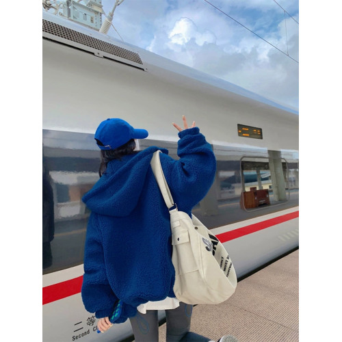 秋冬小香風克萊因藍今年流行漂亮獨特超好看美式羊羔毛棒球服外套 秋冬小香風克萊因藍今年流行漂亮獨特超好看美式羊羔毛棒球服外套