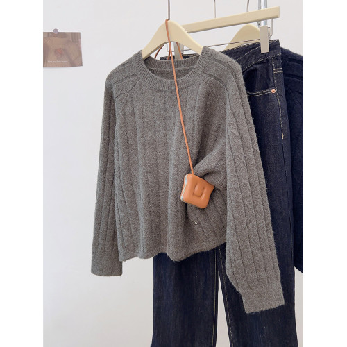 慵懶風圓領套頭軟糯內搭長袖針織衫女秋冬短款加厚毛衣打底衫上衣 慵懶風圓領套頭軟糯內搭長袖針織衫女秋冬短款加厚毛衣打底衫上衣